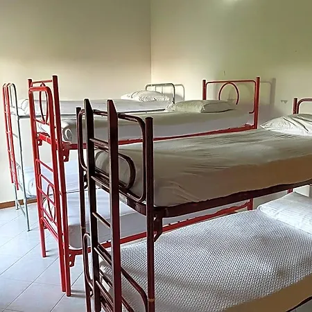 Acatu מלון
